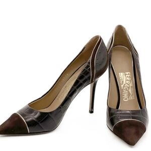 Salvatore Ferragamo Women's Brown Pointed Toe Pump
